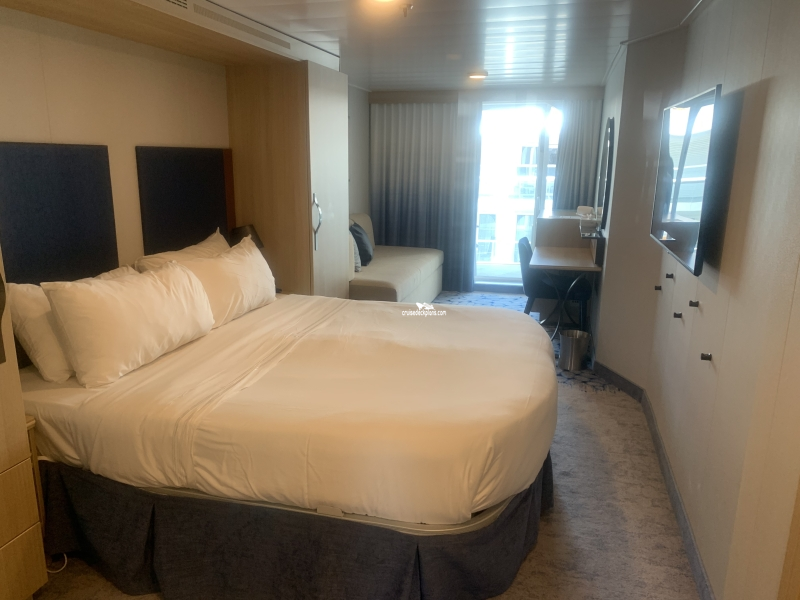 Wonder of the Seas Stateroom 14207