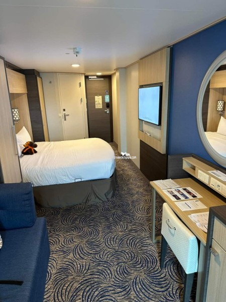 Cabin 8614 Ovation of the Seas Stateroom