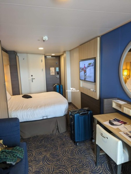 Cabin 9660 Ovation of the Seas Stateroom