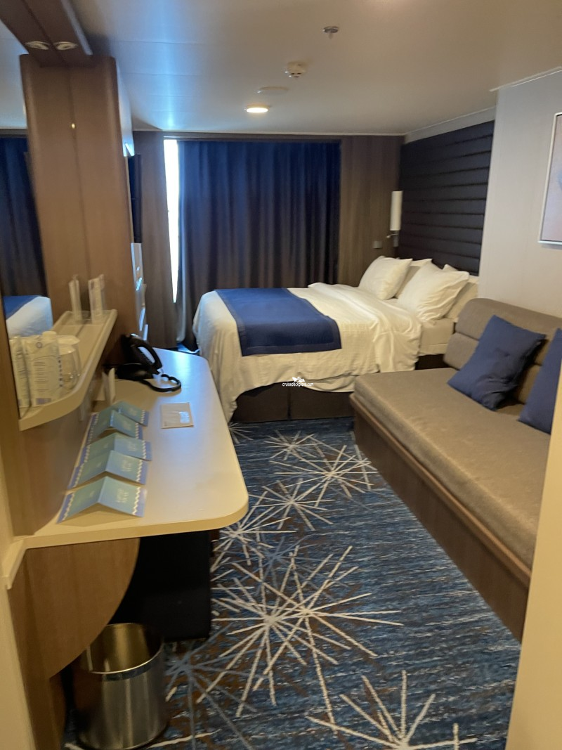 Norwegian Joy Stateroom 9956