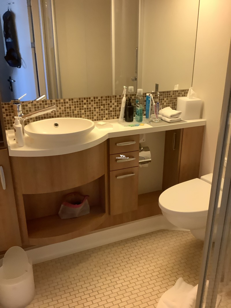 Cabin 8139 Celebrity Silhouette Stateroom