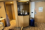 Deluxe Verandah Suite Stateroom Picture