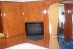 2 Bedroom Family Suite Stateroom Picture