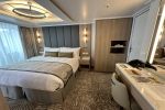 Signature Vista Suite Stateroom Picture