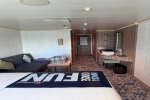 Deluxe Oceanview Stateroom Picture