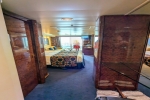 YC-Deluxe Stateroom Picture