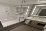 Deluxe Verandah Stateroom Picture