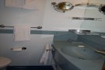 Deluxe Oceanview Stateroom Picture