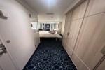 Deluxe Verandah Stateroom Picture