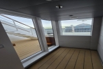 Yacht-Duplex-Whirlpool Cabin Picture