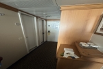 Deluxe Verandah Stateroom Picture