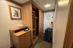 Deluxe Verandah Stateroom Picture