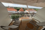 Aqua Stateroom Picture