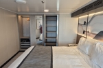Family-Master Stateroom Cabin 16798. Picture
