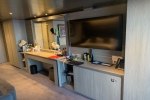 Yacht-Club-Deluxe Stateroom Cabin 18023. Picture