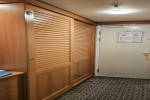 Deluxe Verandah Stateroom Picture