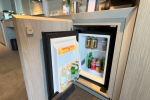 Yacht-Club-Deluxe Stateroom Cabin 16027. Picture
