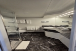 Yacht-Club-Deluxe Stateroom Cabin 18003. Picture