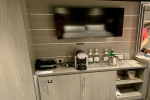 Yacht-Club-Interior Stateroom Cabin 18028. Picture