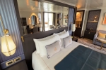 Queen Stateroom Cabin 11006. Picture