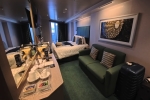 Suite with Whirlpool Bath Stateroom Picture