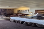 Yacht-Club-Deluxe Stateroom Cabin 15019. Picture