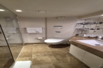 Yacht-Club-Deluxe Stateroom Cabin 15019. Picture