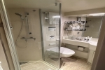 Yacht-Club-Interior Stateroom Cabin 15023. Picture