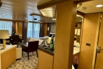 Deluxe Verandah Suite Stateroom Cabin 7148. Picture