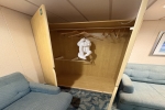 Family Interior Stateroom Cabin 7607. Picture