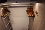 Deluxe-Verandah Stateroom Cabin 9574. Picture