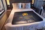 Yacht-Deluxe Stateroom Cabin 18014. Picture