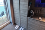 Yacht-Deluxe Stateroom Cabin 18014. Picture