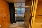  Stateroom Picture