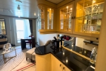 Queens Suite Stateroom Cabin 10006. Picture
