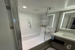 Deluxe Verandah Stateroom Picture
