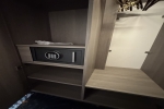 Deluxe Verandah Stateroom Picture