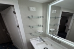 Deluxe Verandah Stateroom Picture