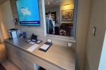 Yacht-Club-Deluxe Stateroom Cabin 16016. Picture