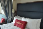 Deluxe Verandah Stateroom Picture