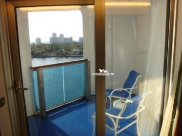 Emerald Princess Cabin R747 Pictures