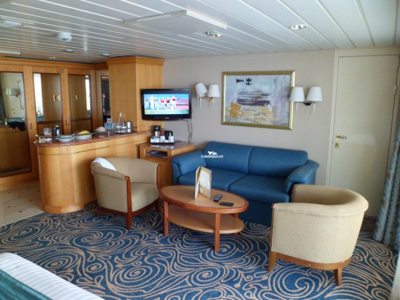 Enchantment of the Seas Grand Suite - 1 Bedroom Stateroom