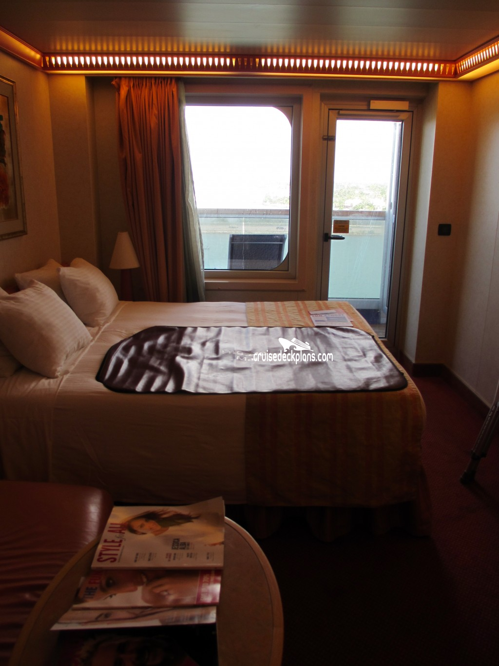 Stateroom 7400 Carnival Conquest