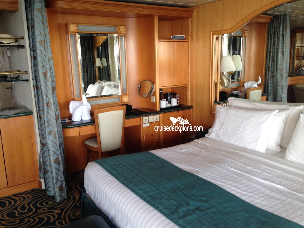 Vision of the Seas Grand Suite - 1 Bedroom Category