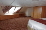 Horizon Suite Stateroom Picture