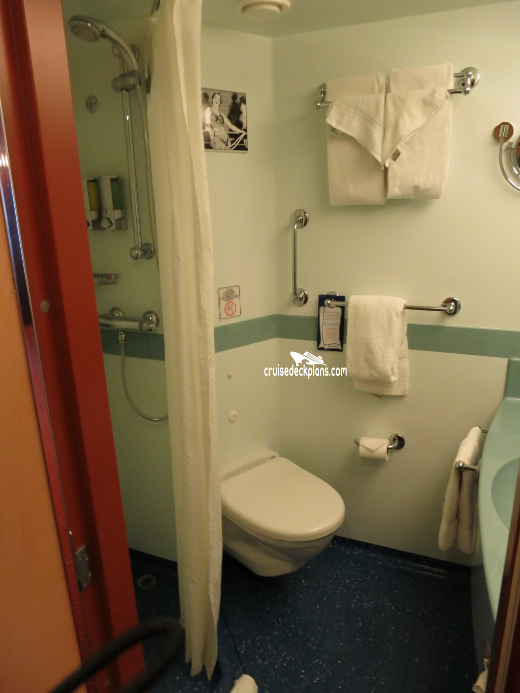 carnival cruise breeze room 2485