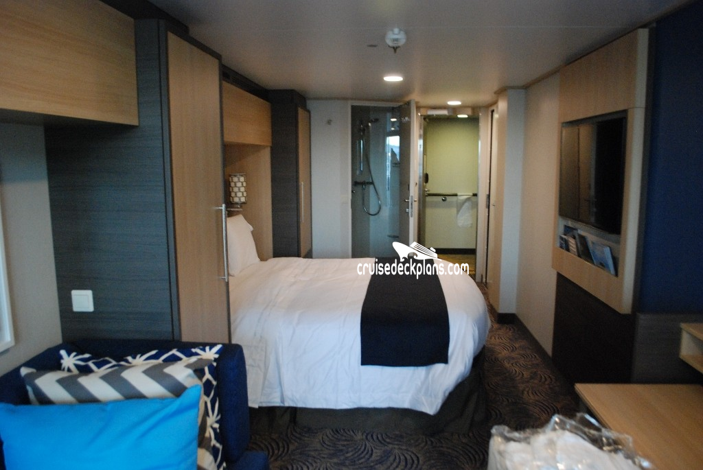 Quantum of the Seas Stateroom 6586