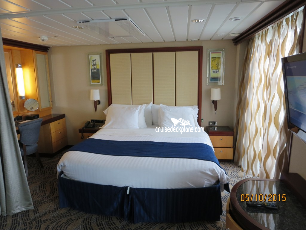 Navigator of the Seas Grand Suite - 1 Bedroom Stateroom