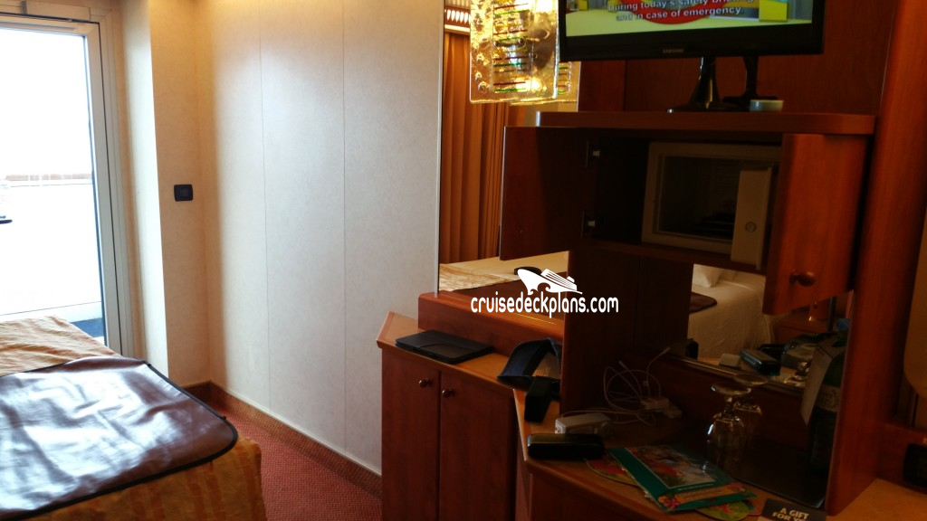 Carnival Conquest Stateroom 6320