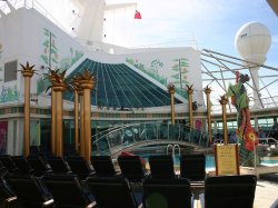 Independence of the Seas Solarium picture